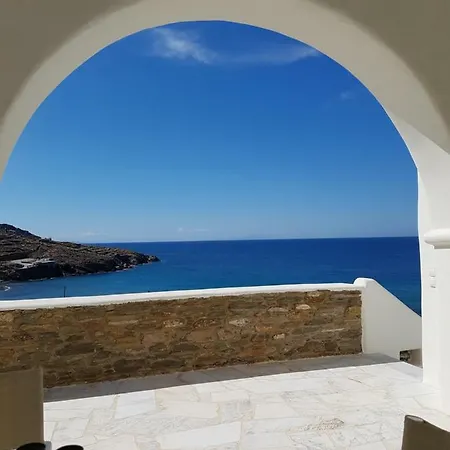 Vila Tinos Tanaos